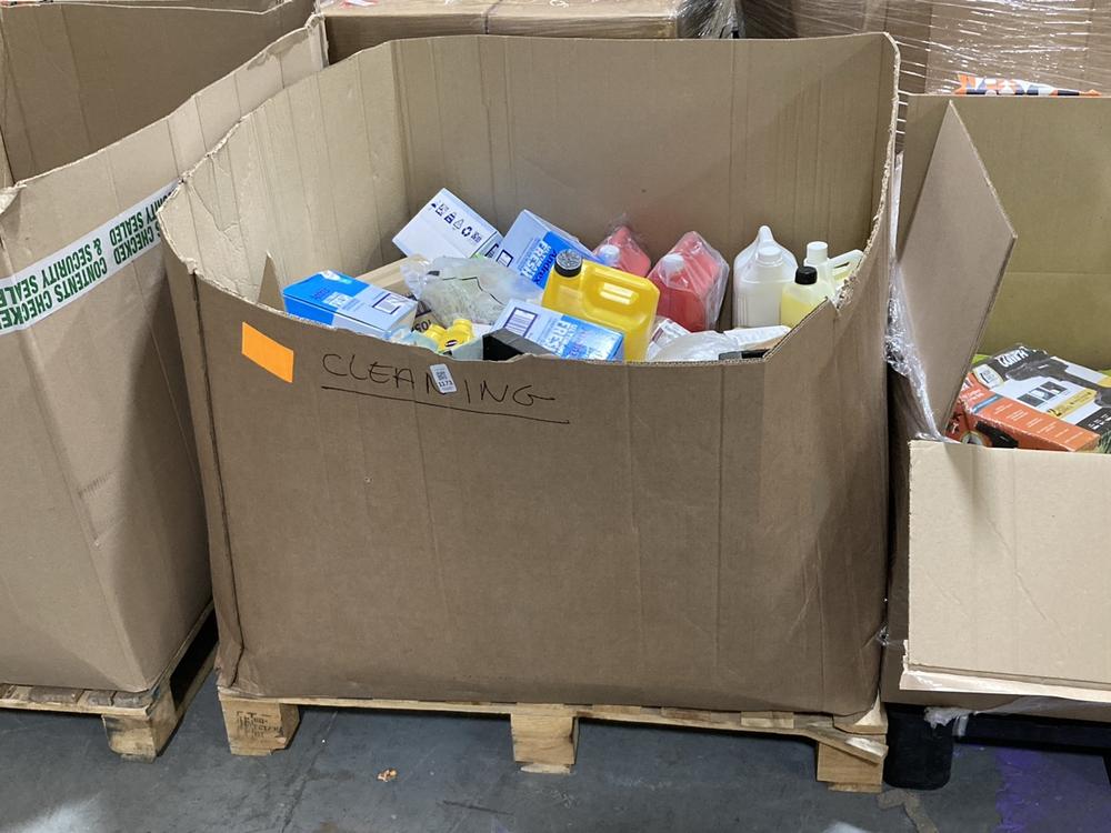 Lot 1173  
            Chesterfield SR40 - Collection 

                
PALLET OF ASSORTED ITEMS TO INCLUDE ANDREX WIPES (COLLECTION ONLY) (LOCATION: SR42)