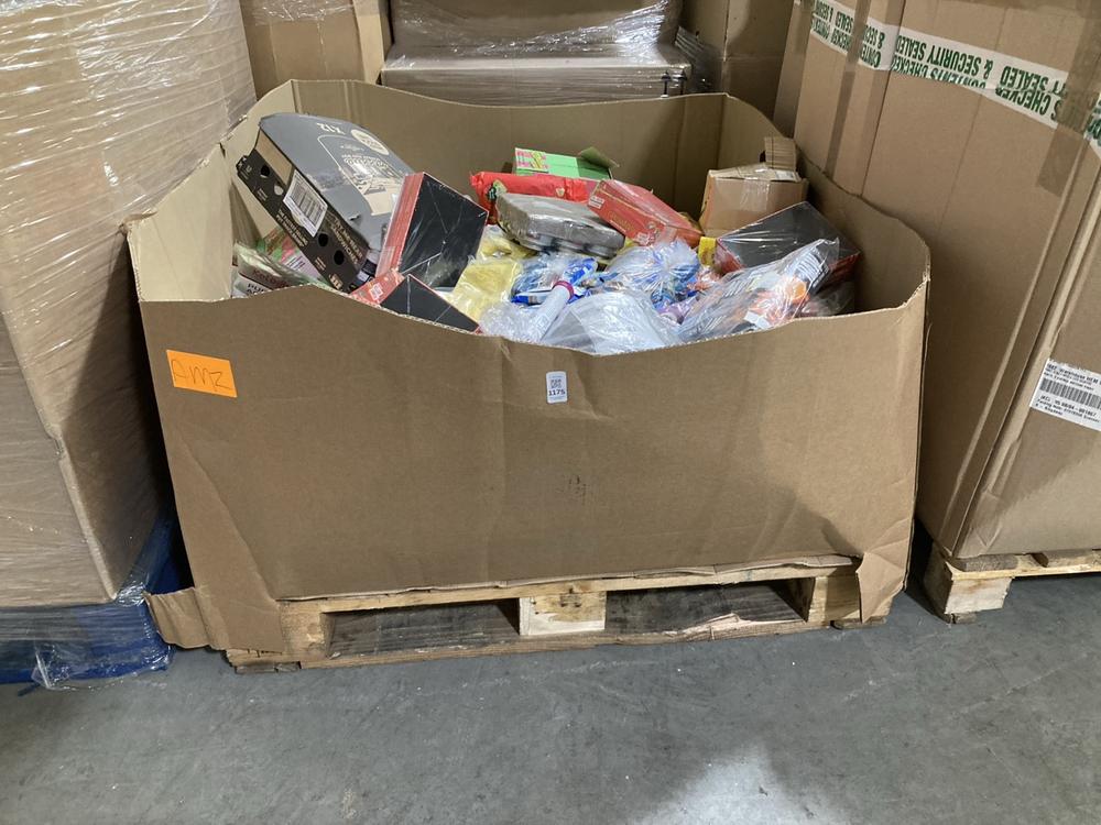 Lot 1175  
            Chesterfield SR40 - Collection or Optional Delivery Available 

                
PALLET OF ASSORTED ITEMS TO INCLUDE MALTBY STORES RAISINS BBE- MAY BE EXPIRED (LO...