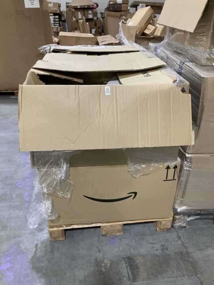 Lot 1183  
            Chesterfield SR40 - Collection or Optional Delivery Available 

                
PALLET OF ASSORTED ITEMS TO INCLUDE CAKE BOXES IN WHITE 10 PACK (COLLECTION ONLY)...