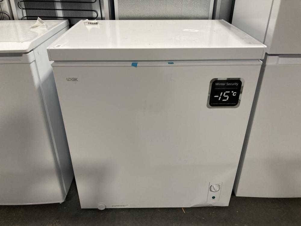 Lot 168  
            Chesterfield SR40 - Collection or Optional Delivery Available 

                
LOGIK CHEST FREEZER IN WHITE MODEL: L198CFW23 ORIGINAL RRP- £189 (LOCATION: A3)