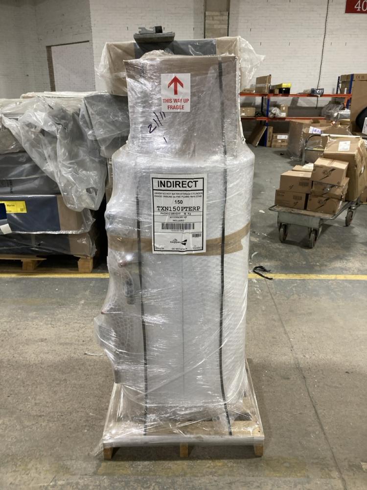 Lot 16  
            Chesterfield SR40 - Collection or Optional Delivery Available 

                
KINGSPAN UNVENTED HOT WATER STORAGE CYLINDER RANGE TRIBUNE XE PRE PLUMB TWIN ZONE...