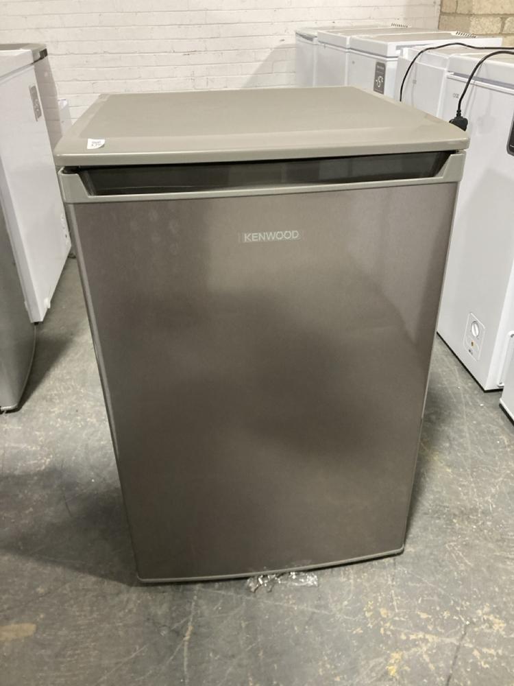 Lot 176  
            Chesterfield SR40 - Collection or Optional Delivery Available 

                
KENWOOD FREESTANDING REFRIGERATOR IN SILVER MODEL: KUL55XD25 ORIGINAL RRP- £229 (...