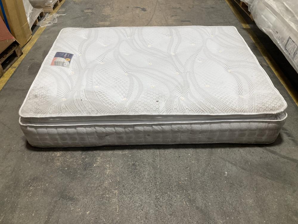 Lot 200  
            Chesterfield SR40 - Collection or Optional Delivery Available 

                
SILENT NIGHT MATTRESS IN WHITE SIZE 150 X 200CM (LOCATION: A5)