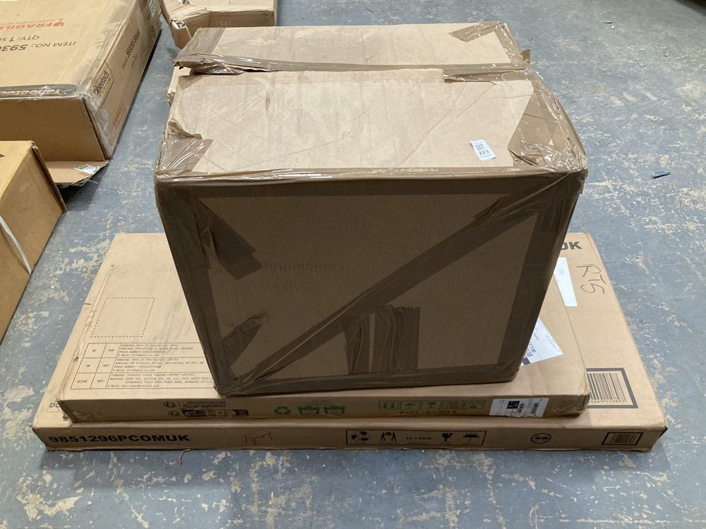 Lot 223  
            Chesterfield SR40 - Collection or Optional Delivery Available 

                
3 X ASSORTED ITEMS TO INCLUDE LAMPSHADE IN WHITE (LOCATION: A6)