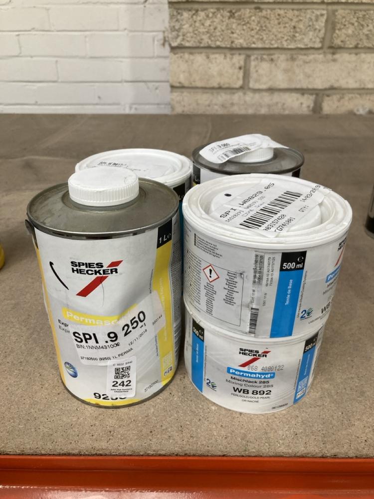 Lot 242  
            Chesterfield SR40 - Collection 

                
5 X ASSORTED LIQUIDS TO INCLUDE SPIES HECKER PERMAHYDE MISCHLACK 280 500ML (COLLE...