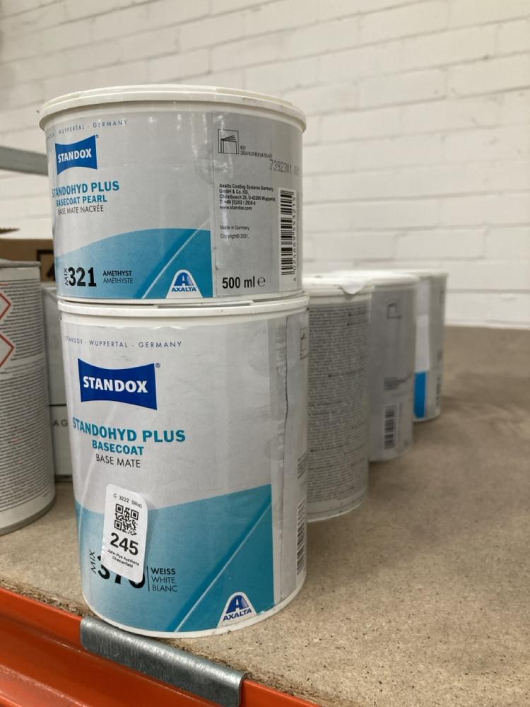 Lot 245  
            Chesterfield SR40 - Collection 

                
5 X ASSORTED ITEMS TO INCLUDE STANDOX STANDOHYD PLUS BASECOAT BASE MATE MIX 372 1...