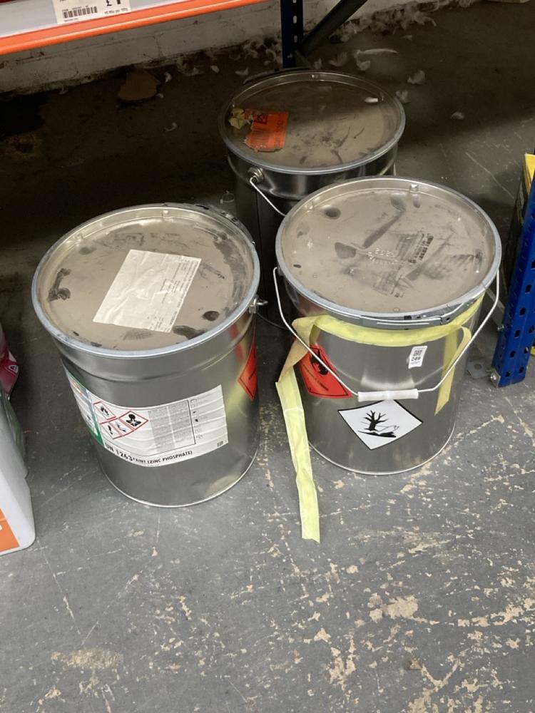 Lot 249  
            Chesterfield SR40 - Collection 

                
3 X ASSORTED LIQUIDS TO INCLUDE 9-7 STEEL PRIMER 25KG TOTAL ORIGINAL RRP- £834 (C...