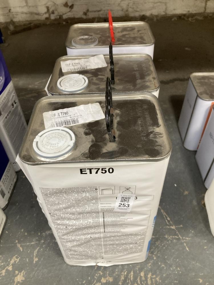 Lot 253  
            Chesterfield SR40 - Collection 

                
3 X ASSORTED LIQUIDS TO INCLUDE CROMAX ET750 IMRON FLEET LINE THINNER 5L (COLLECT...