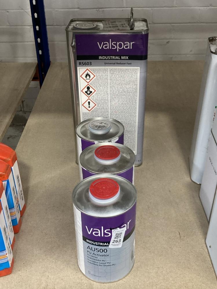 Lot 263  
            Chesterfield SR40 - Collection 

                
4 X ASSORTED LIQUIDS TO INCLUDE VALSPAR INDUSTRIAL MIX UNIVERSAL REDUCER FAST RS6...