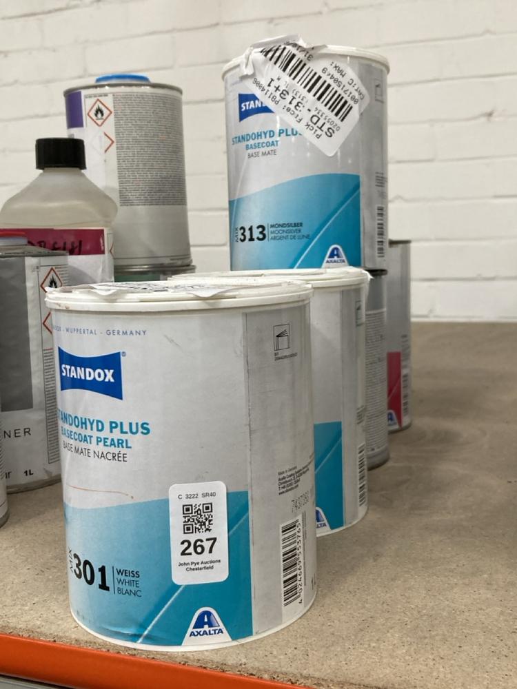 Lot 267  
            Chesterfield SR40 - Collection 

                
5 X ASSORTED LIQUIDS TO INCLUDE STANDOX STANDOHYD PLUS BASECOAT PEARL 1L (COLLECT...