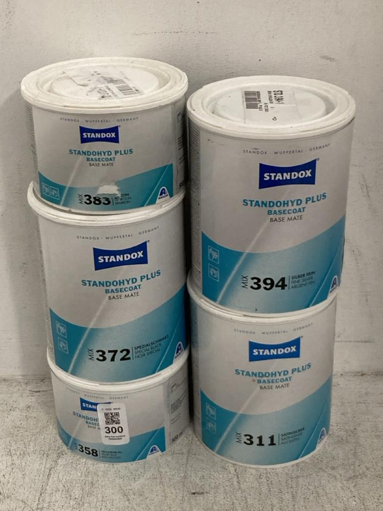 Lot 300  
            Chesterfield SR40 - Collection 

                
5 X ASSORTED LIQUIDS TO INCLUDE STANDOX STANDOHYD PLUS BASECOAT MIX 372 1L (COLLE...