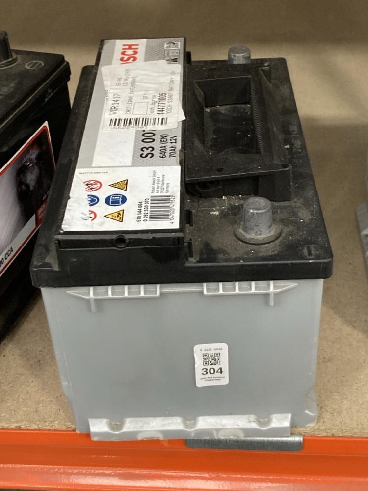 Lot 304  
            Chesterfield SR40 - Collection 

                
BOSCH S3007 640A CAR BATTERY (COLLECTION ONLY) (LOCATION: A RACKING)