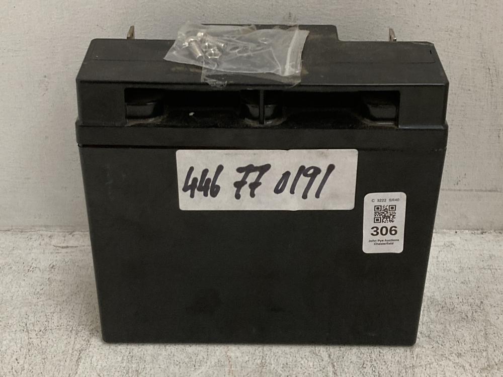 Lot 306  
            Chesterfield SR40 - Collection 

                
LEOCH BATTERY LP12-18 LEAD ACID CAR BATTERY (COLLECTION ONLY) (LOCATION: A RACKING)