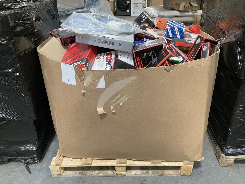 Lot 316  
            Chesterfield SR40 - Collection or Optional Delivery Available 

                
PALLET OF ASSORTED ITEMS TO INCLUDE BOSCH REAR BRAKE SHOES (LOCATION: A7)