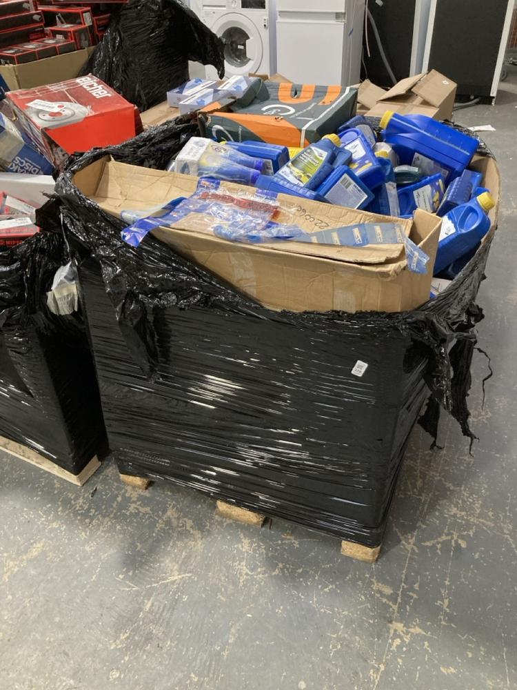 Lot 328  
            Chesterfield SR40 - Collection 

                
PALLET OF ASSORTED ITEMS TO INCLUDE NORTH SEA WAVE PERFORMANCE 10W-40 1L (COLLECT...
