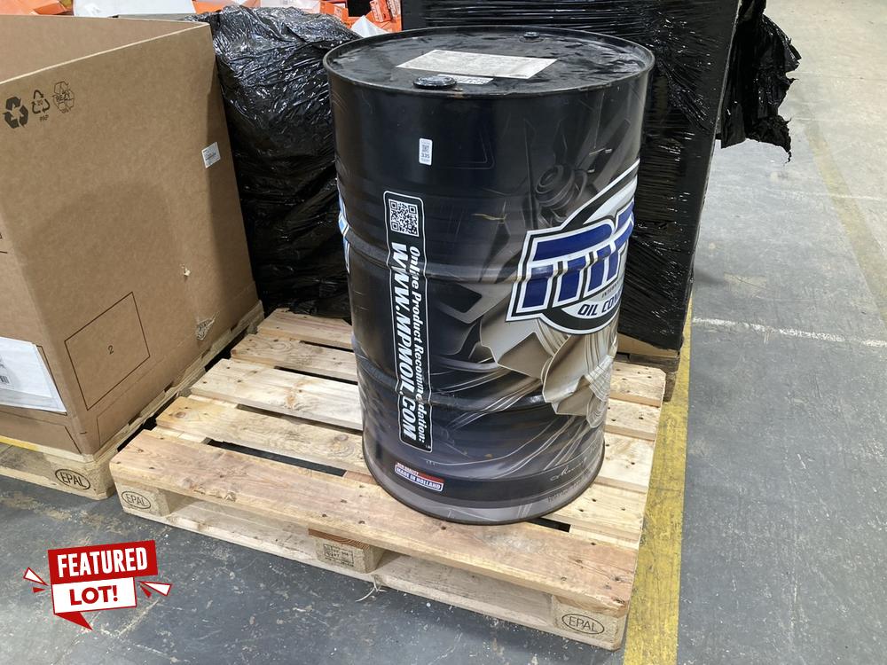 Lot 335  
            Chesterfield SR40 - Collection 

                
MPM MOTOR OIL 15W-40 TURBO UNIVERSAL 205L MODEL: 02205 ORIGINAL RRP- £1,291 (COLL...