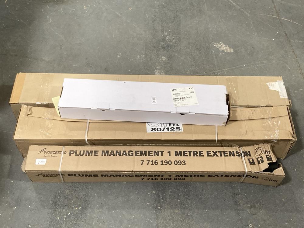 Lot 33  
            Chesterfield SR40 - Collection or Optional Delivery Available 

                
4 X ASSORTED ITEMS TO INCLUDE CENTER SHOWER RAIL IN CHROME (LOCATION: A4)