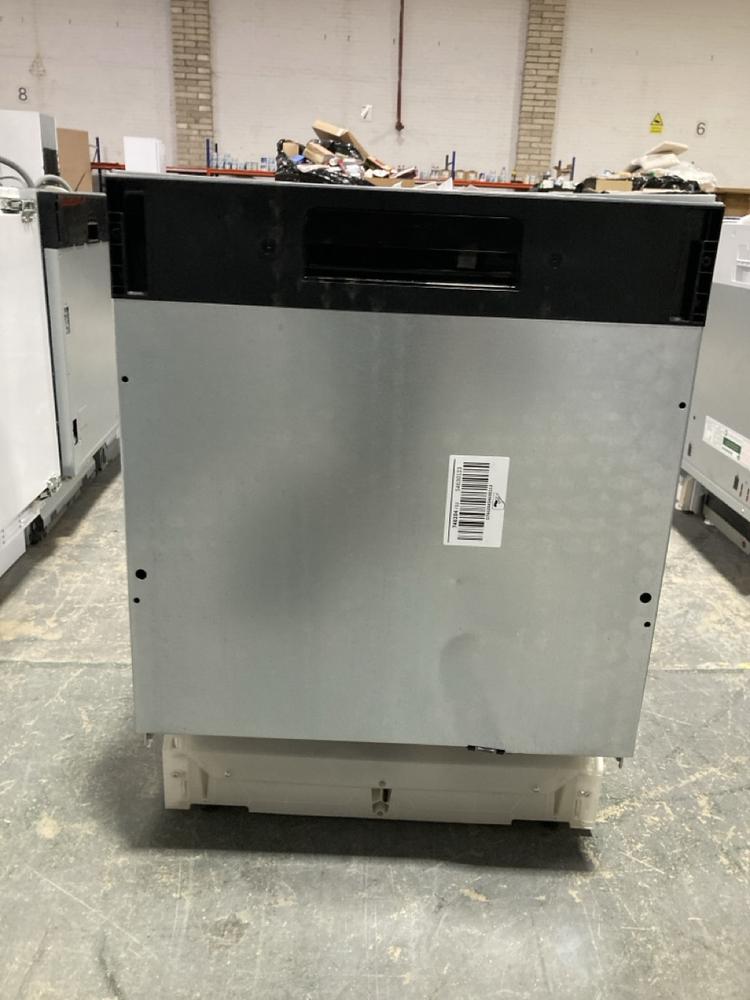 Lot 401  
            Chesterfield SR40 - Collection or Optional Delivery Available 

                
HISENSE FULLY INTEGRATED DISHWASHER IN SILVER MODEL: HV16AUK ORIGINAL RRP- £429 (...