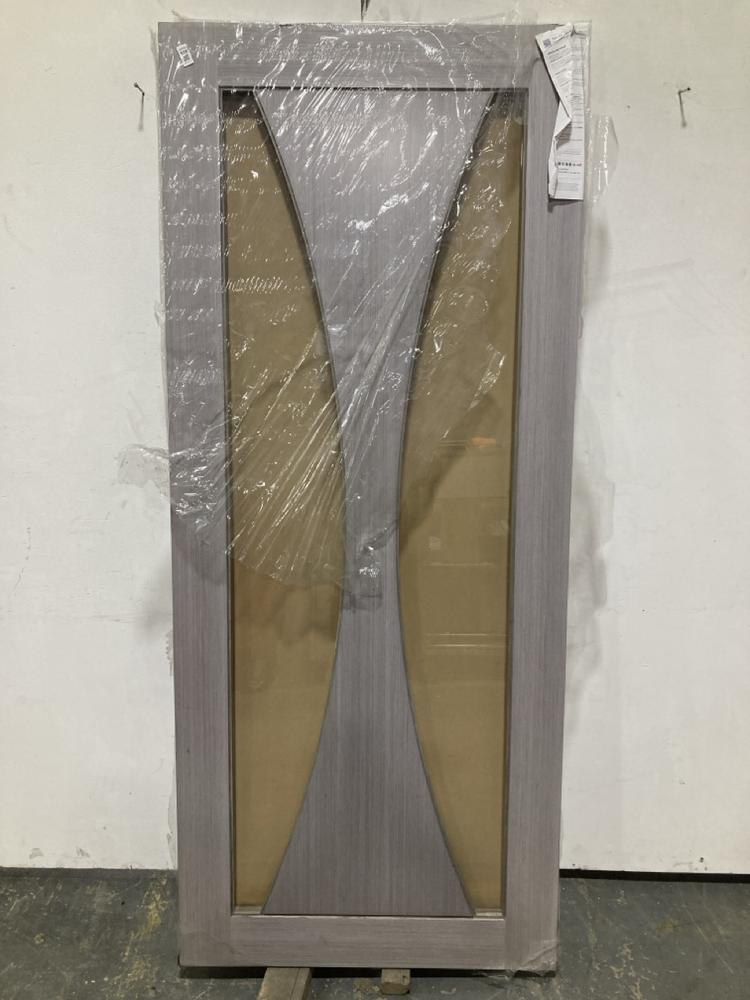Lot 415  
            Chesterfield SR40 - Collection or Optional Delivery Available 

                
PRE FINISHED GREY VERONA INTERNAL DOOR WITH CLEAR GLASS 1981 X 898MM (LOCATION: B...