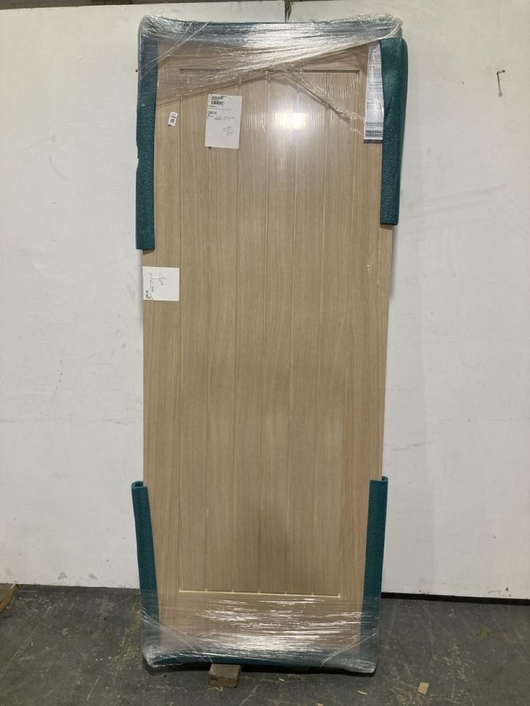 Lot 419  
            Chesterfield SR40 - Collection or Optional Delivery Available 

                
SUFFOLK ESSENTIAL INTERNAL OAK DOOR 1981 X 762MM (LOCATION: B RACKING)