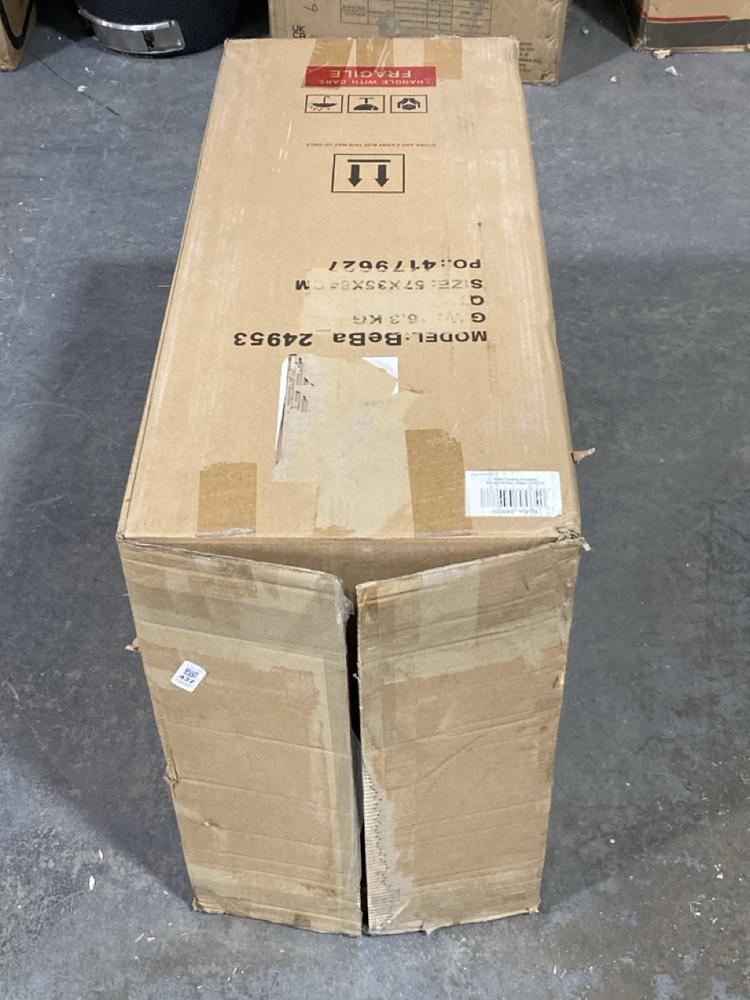 Lot 437  
            Chesterfield SR40 - Collection or Optional Delivery Available 

                
CLASSIC HIGH GLOSS WHITE 550MM VANITY UNIT (LOCATION: B RACKING)