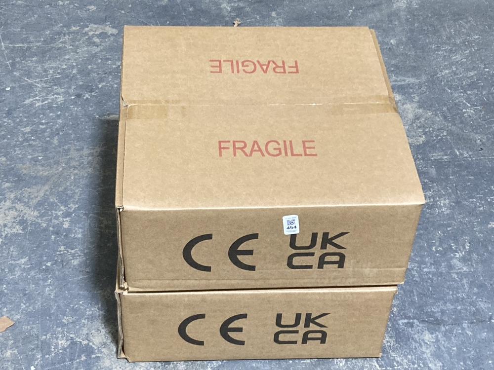 Lot 454  
            Chesterfield SR40 - Collection or Optional Delivery Available 

                
2 X OREGON 360MM ROUND FLUTED COUNTERTOP BASIN (LOCATION: B RACKING)