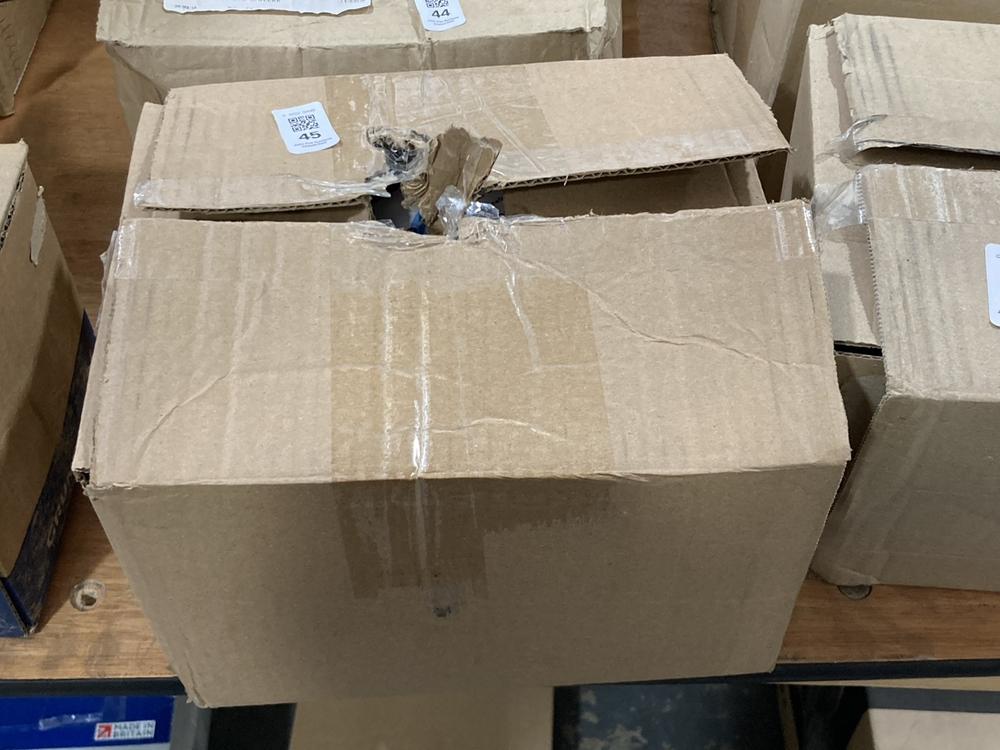 Lot 45  
            Chesterfield SR40 - Collection or Optional Delivery Available 

                
CONTINENTAL AUTO CHANGEOVER L.P.G REGULATOR MODEL: 6030 ORIGINAL RRP- £130 (LOCAT...