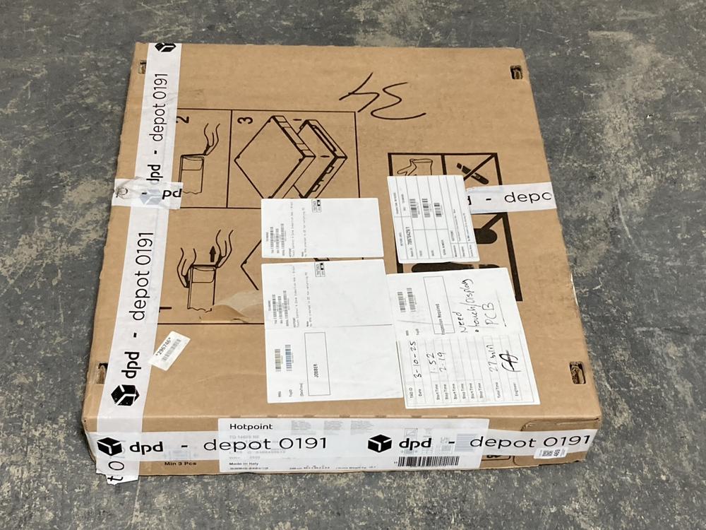 Lot 469  
            Chesterfield SR40 - Collection or Optional Delivery Available 

                
HOTPOINT ELECTRIC HOB IN BLACK MODEL: TQ660SNE ORIGINAL RRP- £219 (LOCATION: B RA...