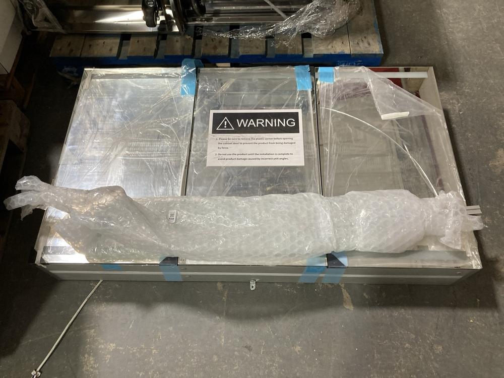 Lot 508  
            Chesterfield SR40 - Collection 

                
INTERNALLED MIRROR CABINET WITH COSMETIC MIRROR 1200 X 700MM MODEL: ART1200 ORIGI...