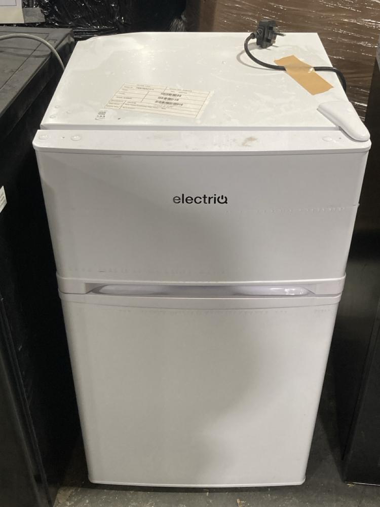 Lot 533  
            Chesterfield SR40 - Collection or Optional Delivery Available 

                
ELECTRIQ FREESTANDING UNDER COUNTER FRIDGE FREEZER IN WHITE MODEL: EIFFEL (LOCATI...