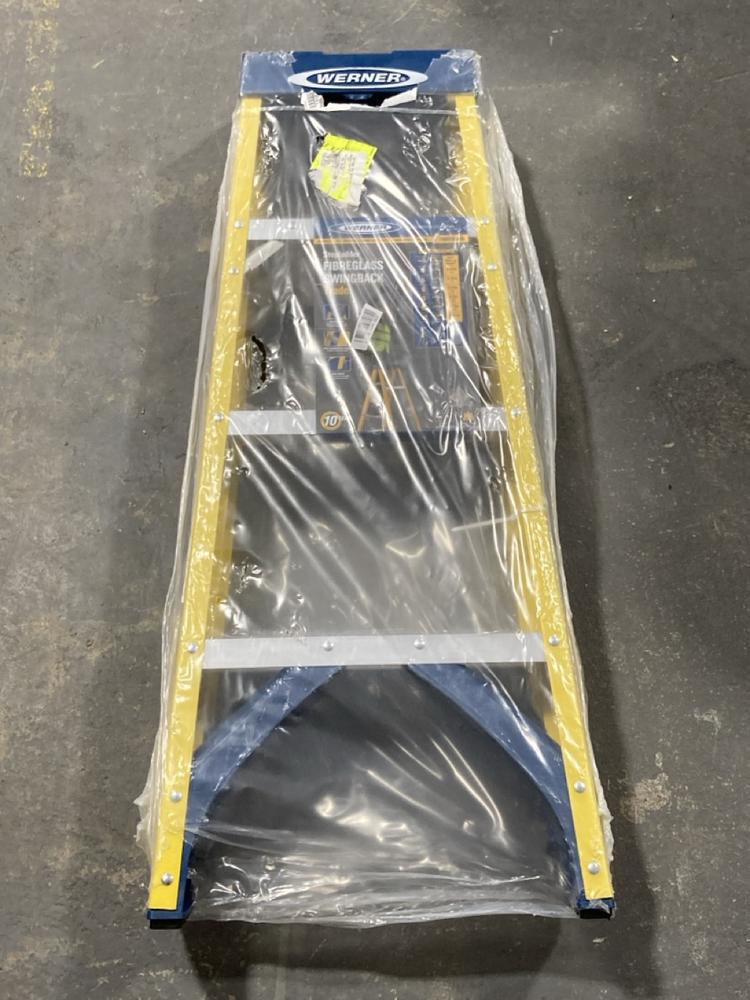 Lot 540  
            Chesterfield SR40 - Collection or Optional Delivery Available 

                
WERNER LOCK IN STEPLADDER (LOCATION: B RACKING)