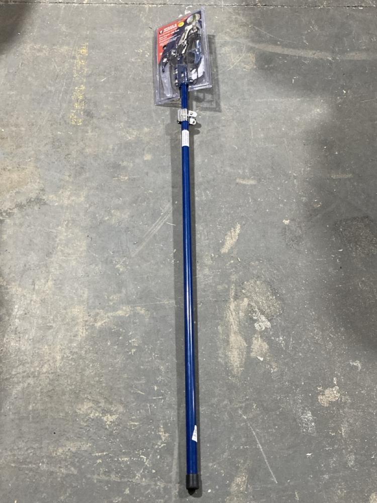 Lot 541  
            Chesterfield SR40 - Collection or Optional Delivery Available 

                
SPEAR AND JACKSON TREE PRUNER WITH SAW (LOCATION: B RACKING)