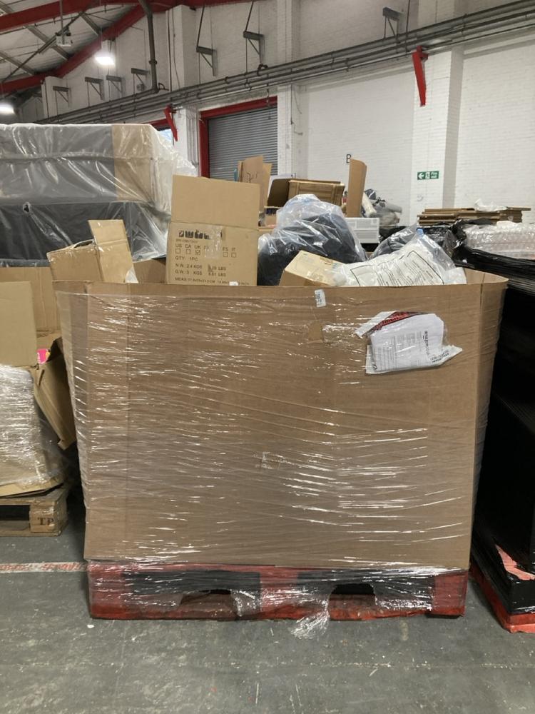 Lot 572  
            Chesterfield SR40 - Collection or Optional Delivery Available 

                
PALLET OF ASSORTED ITEMS TO INCLUDE SILENTNIGHT QUILTED MATTRESS TOPPER IN WHITE ...