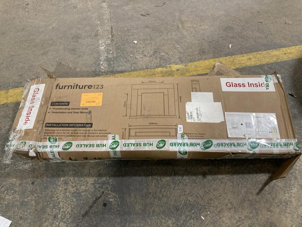 Lot 617  
            Chesterfield SR40 - Collection 

                
FREESTANDING ELECTRIC SUITE (COLLECTION ONLY) (LOCATION: B3)