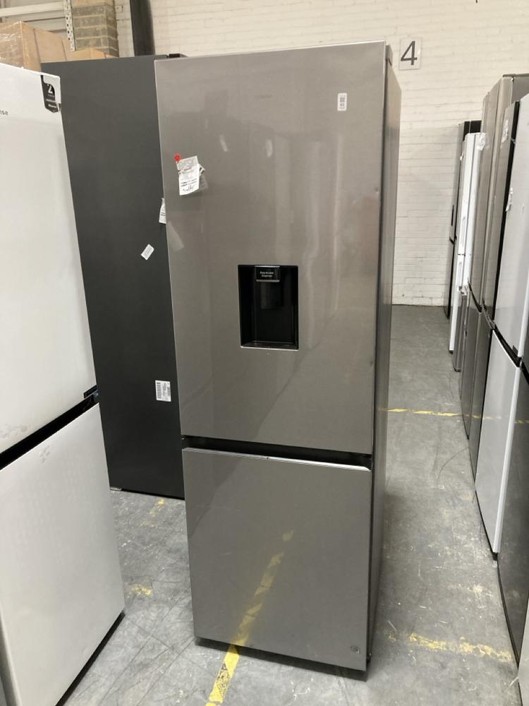 Lot 63  
            Chesterfield SR40 - Collection or Optional Delivery Available 

                
SAMSUNG FRIDGE/FREEZER WITH WATER DISPENSER - MODEL NO. RB34C632E - ORIGINAL RRP ...