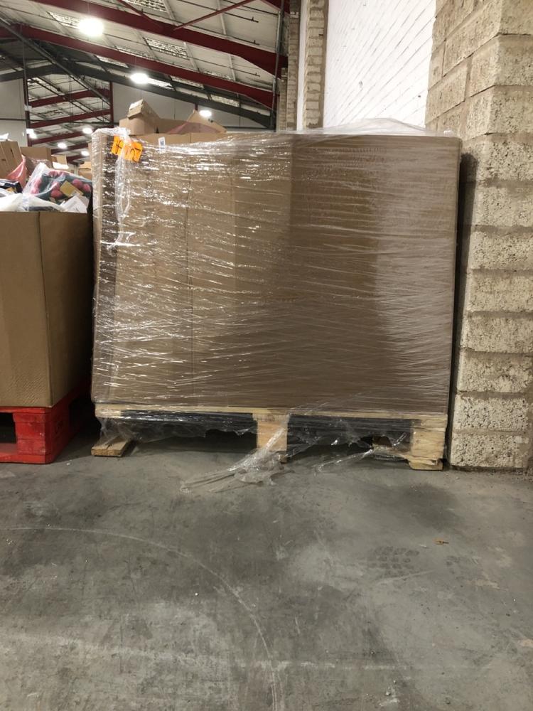 Lot 649  
            Chesterfield SR40 - Collection or Optional Delivery Available 

                
PALLET OF ASSORTED ITEMS TO INCLUDE STAINMAN WOMENS SHIRT SIZE L PINK AND WHITE (...