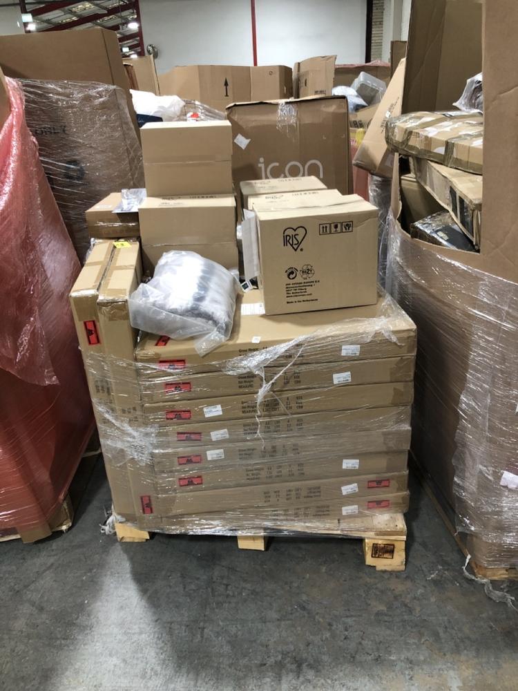 Lot 689  
            Chesterfield SR40 - Collection or Optional Delivery Available 

                
PALLET OF ASSORTED ITEMS TO INCLUDE RUSTIC 26X22" RECTANGLE GALVANIZED METAL FRAM...