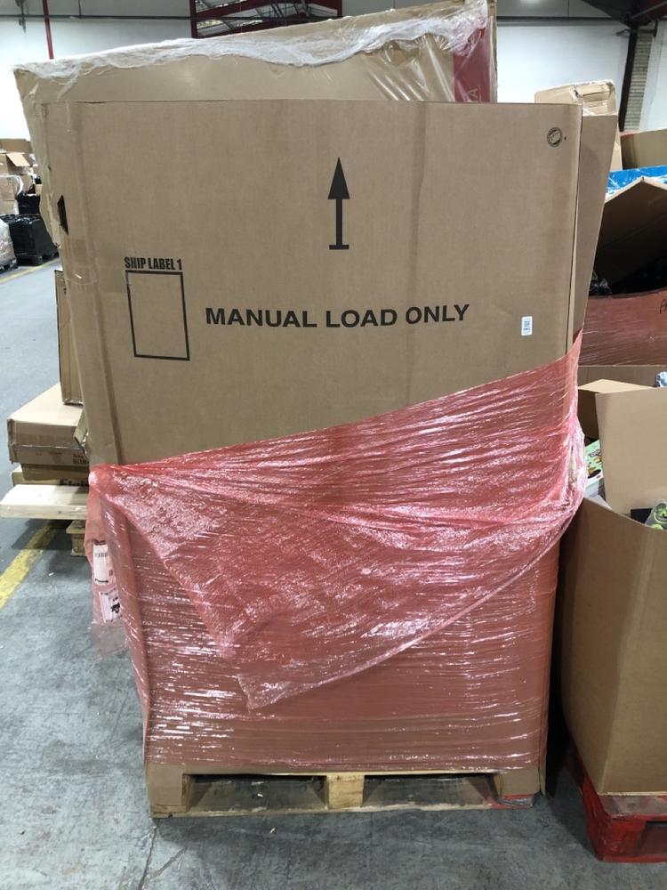 Lot 693  
            Chesterfield SR40 - Collection or Optional Delivery Available 

                
PALLET OF ASSORTED ITEMS TO INCLUDE BLUE CRESSI SNORKELING ADULT FINS (LOCATION: ...