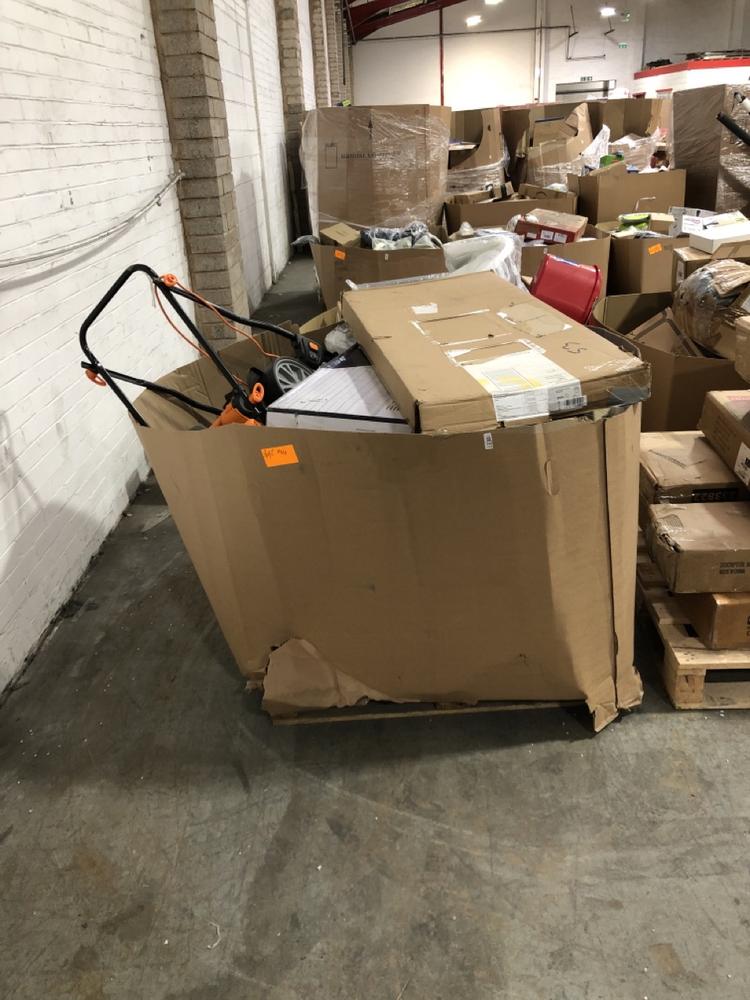 Lot 743  
            Chesterfield SR40 - Collection or Optional Delivery Available 

                
PALLET OF ASSORTED ITEMS TO INCLUDE LAWNMASTER LAWNMOWER IN ORANGE (LOCATION: SR41)