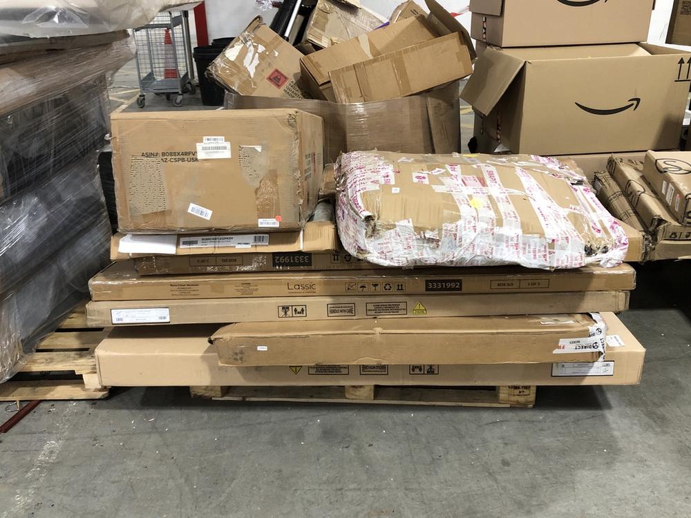 Lot 747  
            Chesterfield SR40 - Collection or Optional Delivery Available 

                
PALLET OF ASSORTED ITEMS TO INCLUDE WARDROBE BOX 2/3 (LOCATION: SR41)