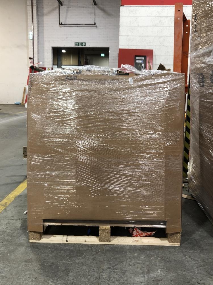 Lot 757  
            Chesterfield SR40 - Collection or Optional Delivery Available 

                
PALLET OF ASSORTED ITEMS TO INCLUDE LEAF ARTIFICIAL PLANT (LOCATION: SR41)