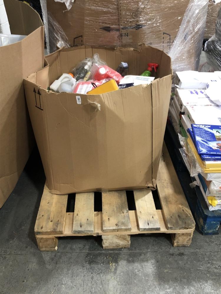 Lot 775  
            Chesterfield SR40 - Collection 

                
PALLET OF ASSORTED ITEMS TO INCLUDE SIKA WOODWORM KILLER (LOCATION: SR41)