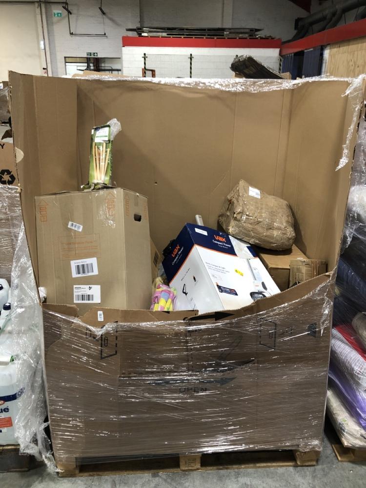 Lot 781  
            Chesterfield SR40 - Collection or Optional Delivery Available 

                
PALLET OF ASSORTED ITEMS TO INCLUDE VAX COMPACT POWER CARPET WASHER (LOCATION: SR41)