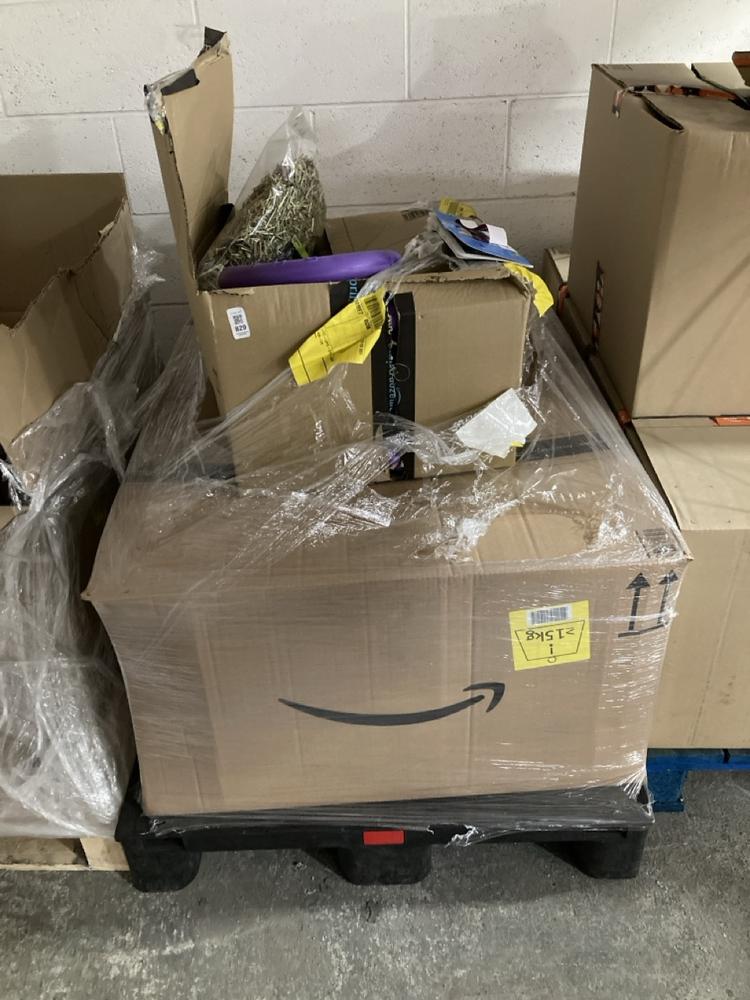 Lot 829  
            Chesterfield SR40 - Collection or Optional Delivery Available 

                
PALLET OF ASSORTED ITEMS TO INCLUDE PULLER DOG FITNESS TOOL (LOCATION: SR41)