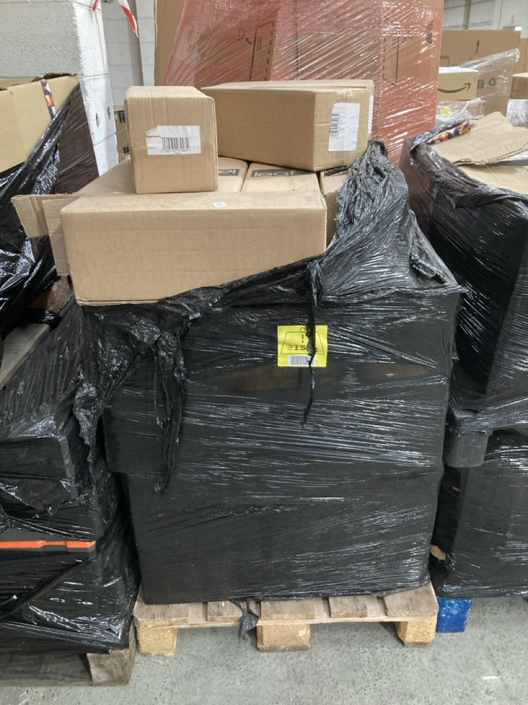 Lot 833  
            Chesterfield SR40 - Collection or Optional Delivery Available 

                
PALLET OF ASSORTED ITEMS TO INCLUDE LEAF ARTIFICIAL PLANT (LOCATION: SR41)