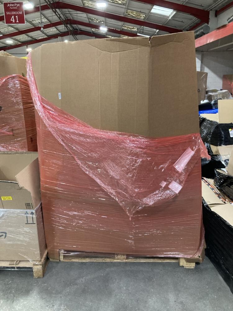 Lot 843  
            Chesterfield SR40 - Collection or Optional Delivery Available 

                
PALLET OF ASSORTED ITEMS TO INCLUDE MY SHAGGY GREY RUG 140 X 200 (LOCATION: SR41)