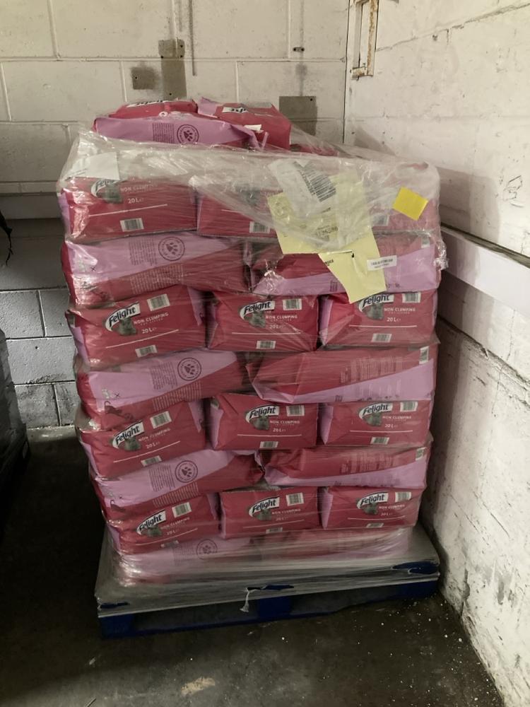 Lot 869  
            Chesterfield SR40 - Collection 

                
PALLET OF FELIGHT ULTIMATE PERFORMANCE NON CLUMPING CAT LITTER (LOCATION: SR41)