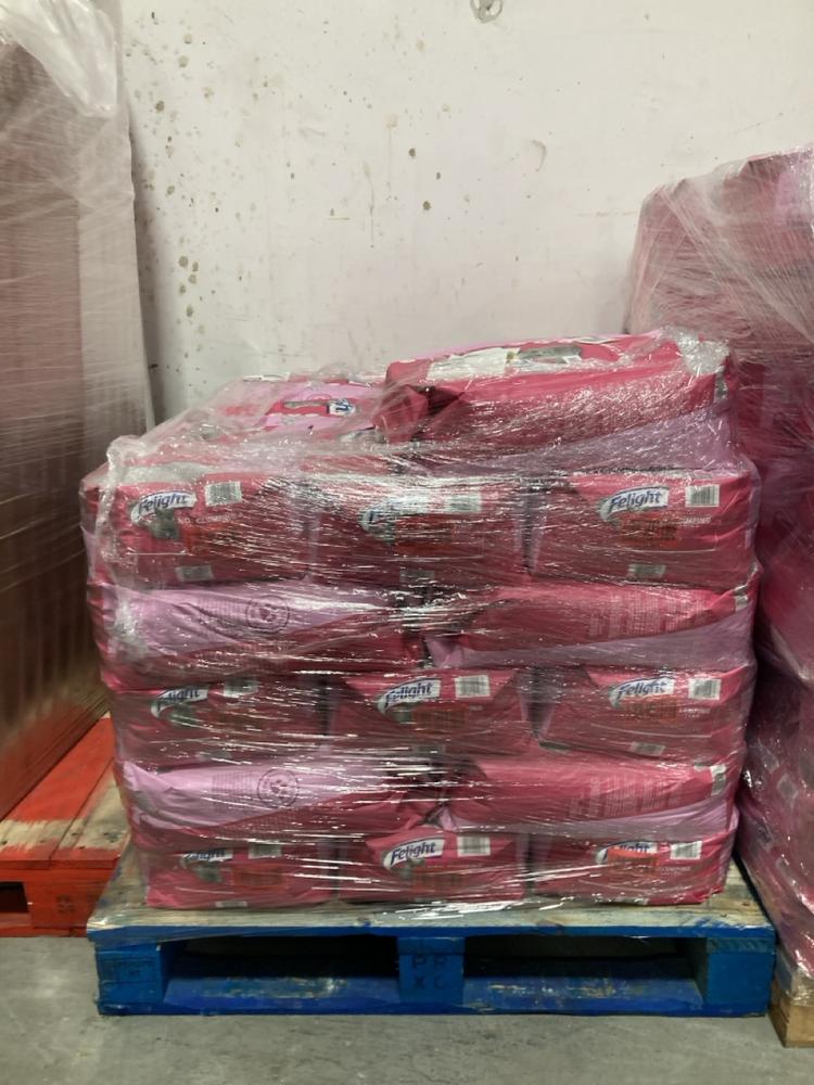 Lot 889  
            Chesterfield SR40 - Collection or Optional Delivery Available 

                
PALLET OF FELIGHT ULTIMATE PERFORMANCE NON CLUMPING CAT LITTER (LOCATION: SR42)