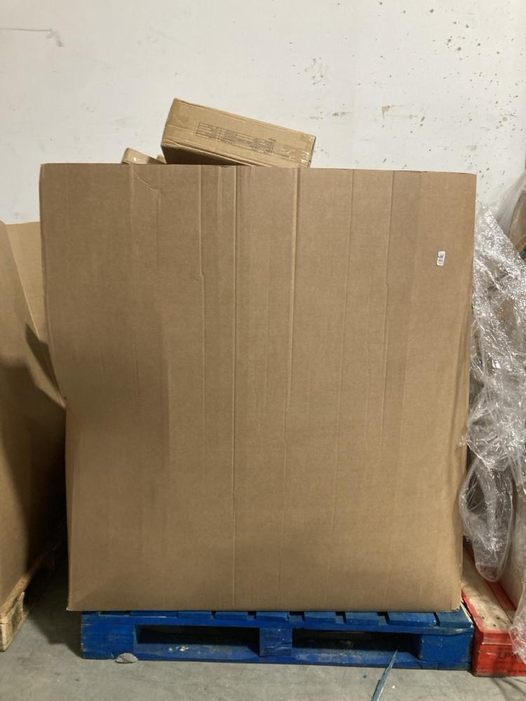 Lot 891  
            Chesterfield SR40 - Collection or Optional Delivery Available 

                
PALLET OF ASSORTED ITEMS TO INCLUDE ORNAMENT IN GREY (LOCATION: SR42)