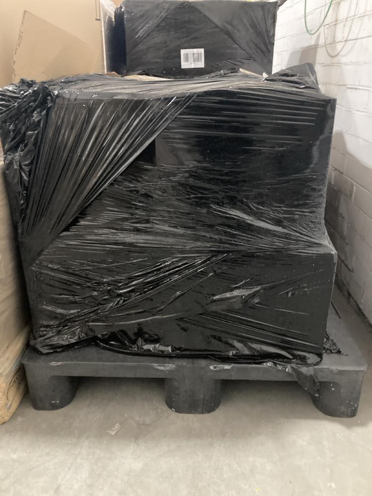 Lot 894  
            Chesterfield SR40 - Collection 

                
PALLET OF SIMPLE SOLUTION EXTREME STAIN AND ODOUR REMOVER (COLLECTION ONLY) (LOCA...